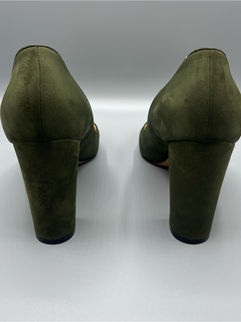 Manolo Blahnik Olive Green Suede Pointed-Toe Pumps Size IT41 US 10 - Picture 9 of 16